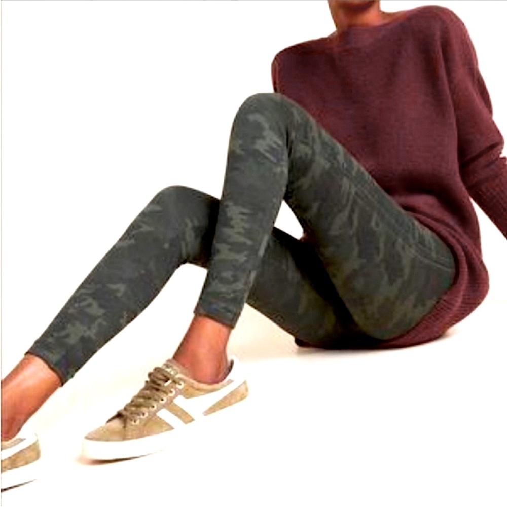 Bagatelle Seamless High‎ Waist Camo Legging Small